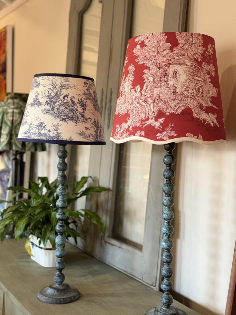 Scalloped hardback lampshade workshop with Moji Designs